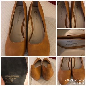 Ladies Chase and Chloe Mustard